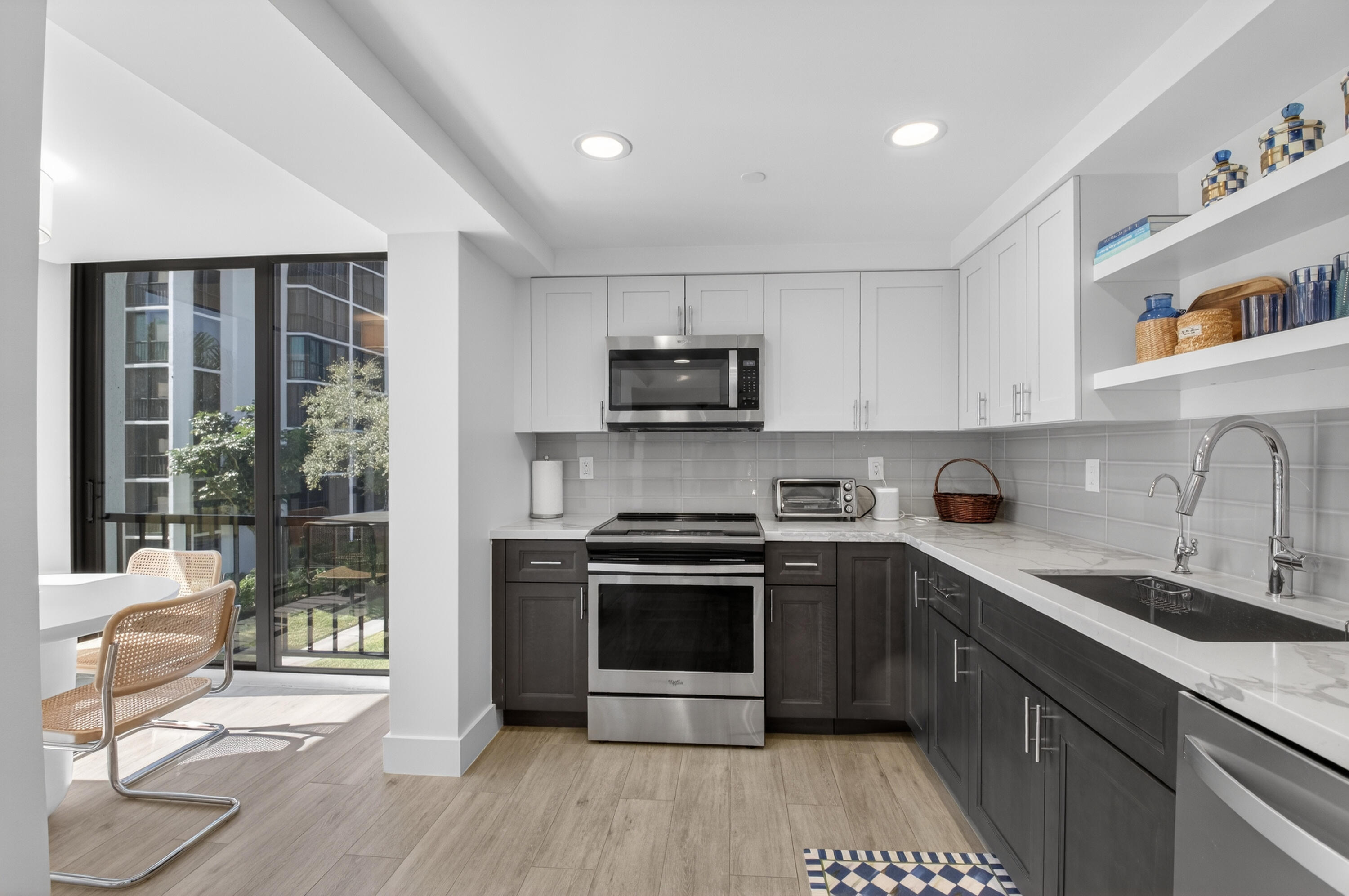 7754 Lakeside Boulevard, Unit 435 Boca Raton, FL 33434 - Photo 2 of 65 DSC_8205
