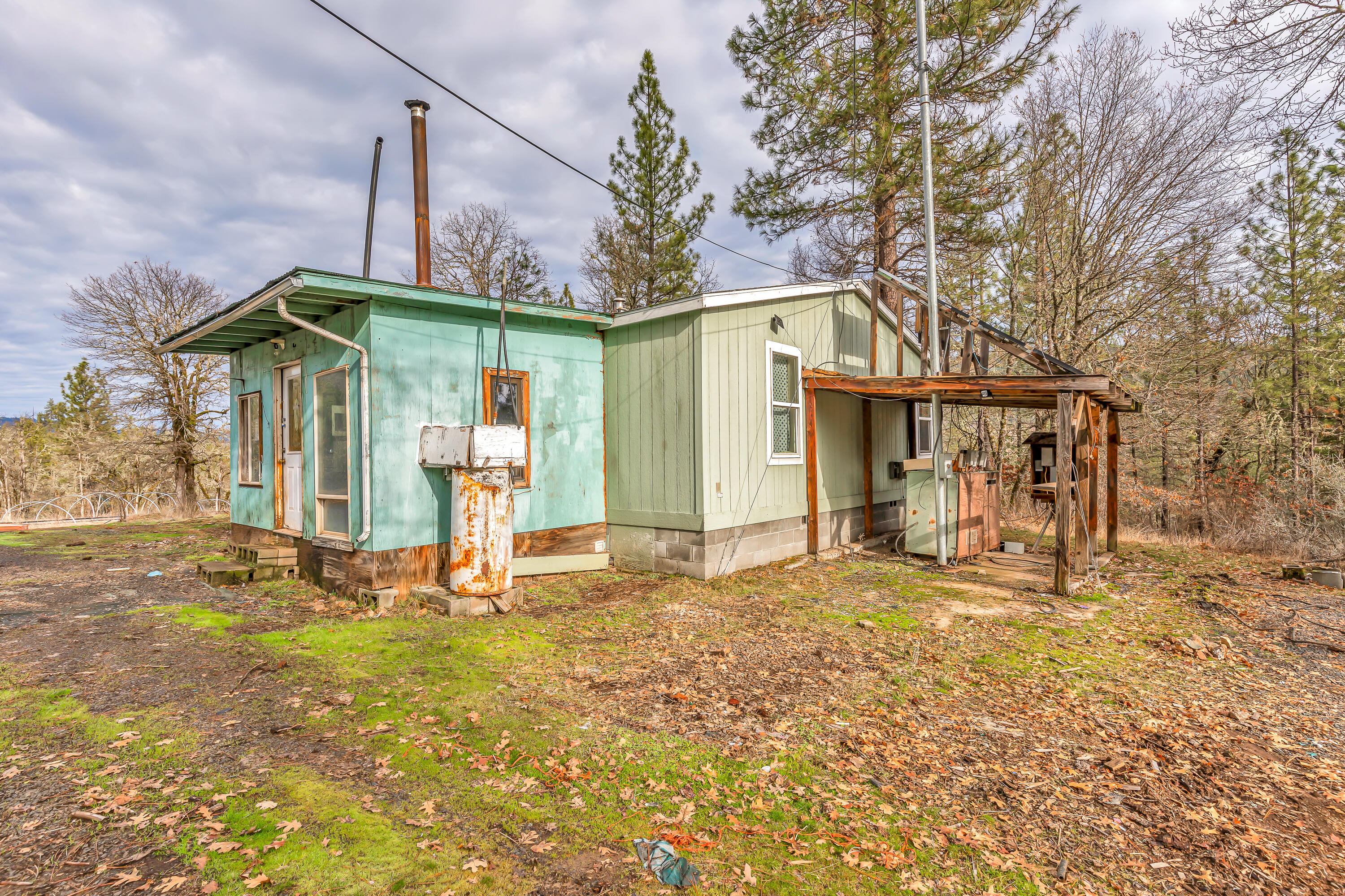 4534 Crowfoot Road Trail, OR 97541 - Photo 13 of 34 9R9A2100
