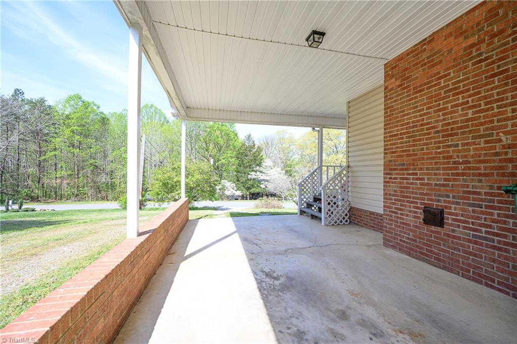 4340 Stone Ridge Drive Trinity, NC 27370 - Photo 5 of 29