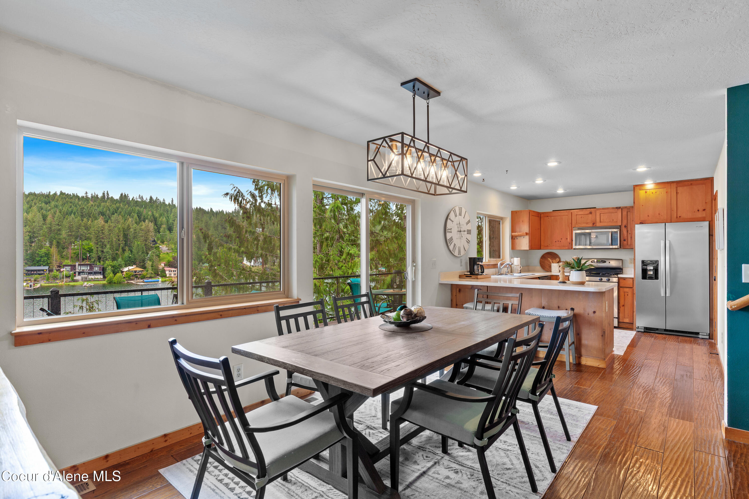 8247 West Shorecrest Road Coeur D'Alene, ID 83814 - Photo 5 of 54 DINING ROOM