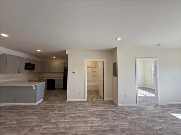 $1,650 | 327 Pine Street, Unit 4018, Pawtucket, RI 02860