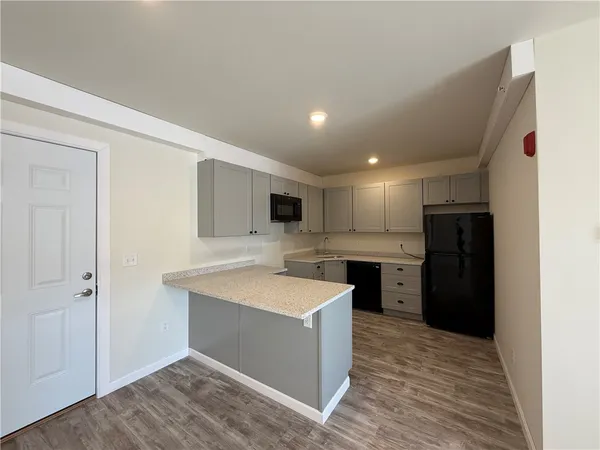 $1,650 | 327 Pine Street, Unit 4018, Pawtucket, RI 02860