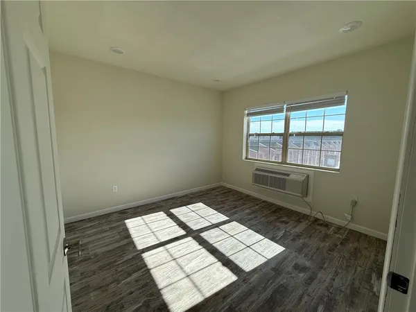 $1,650 | 327 Pine Street, Unit 4018, Pawtucket, RI 02860