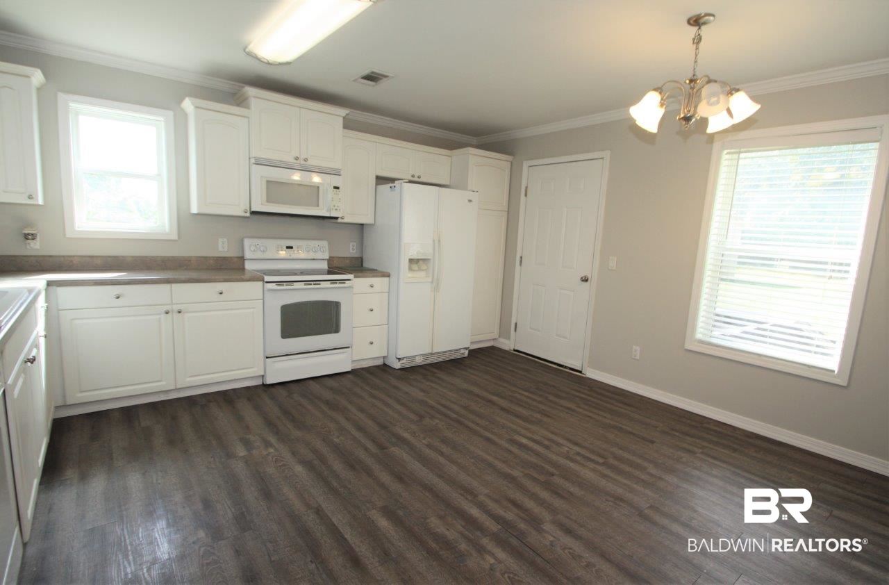 10491 Taylor Woods Loop Wilmer, AL 36587 - Photo 5 of 18