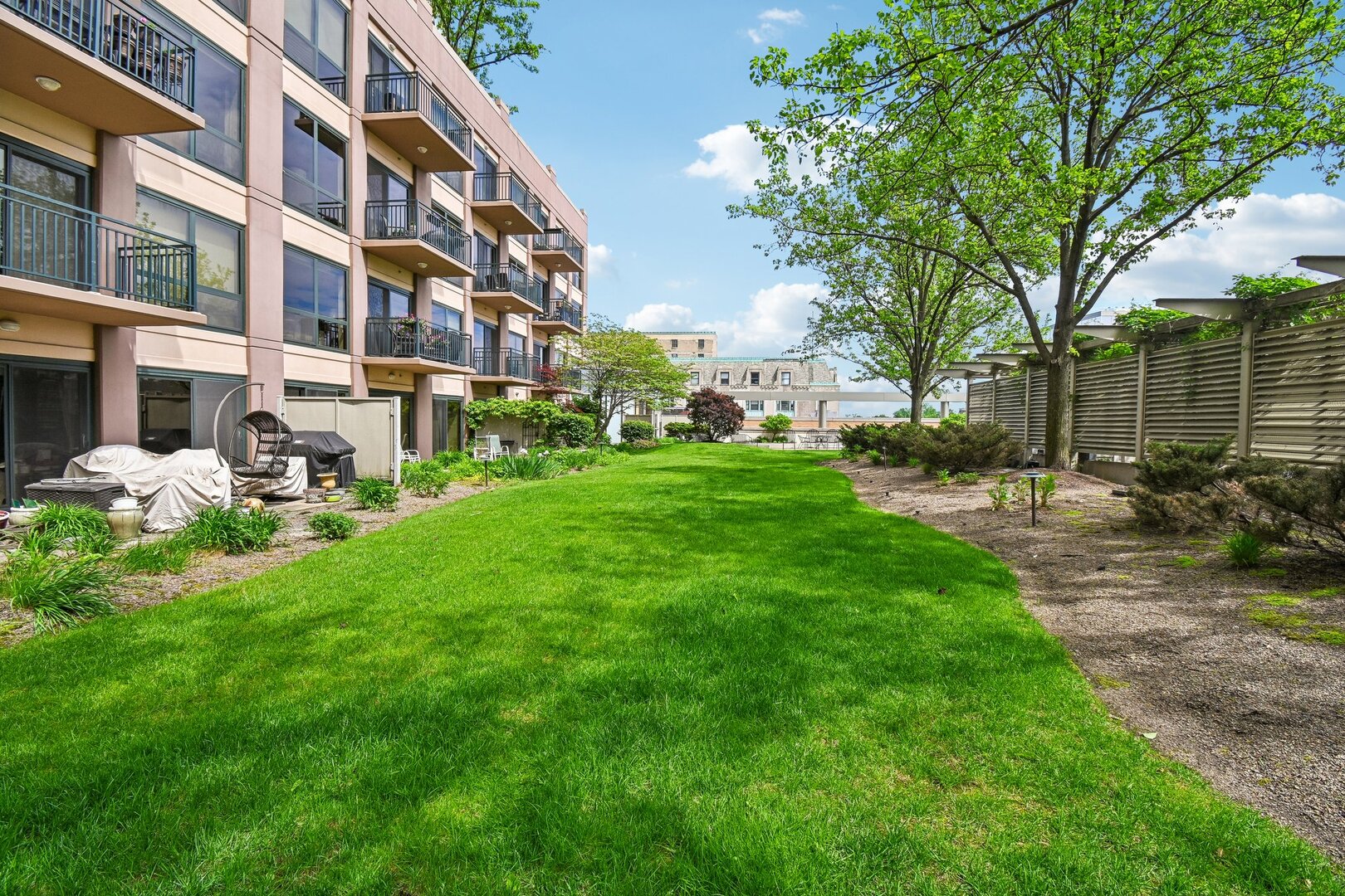 807 Davis Street, Unit 314 Evanston, IL 60201 - Photo 28 of 29