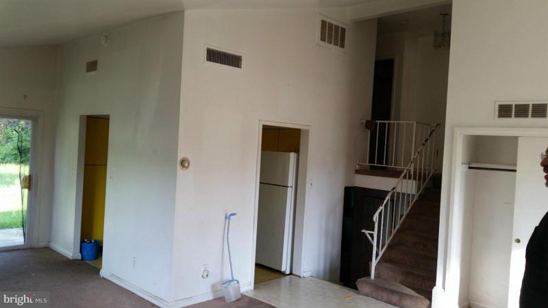 3623 Coronado Road Windsor Mill, MD 21244 - Photo 7 of 16 Living Room