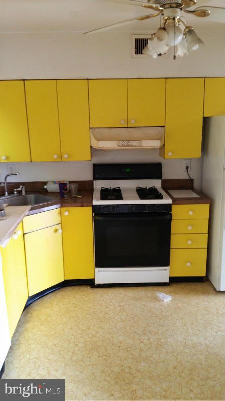 3623 Coronado Road Windsor Mill, MD 21244 - Photo 9 of 16 Kitchen