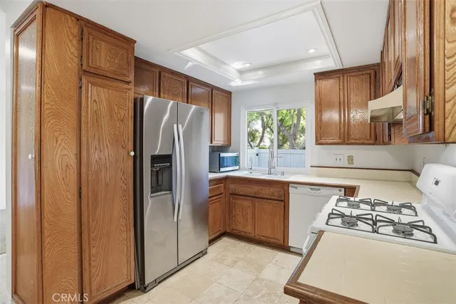 $687,000 | 3110 East Palm Drive, Unit 14, Fullerton, CA 92831