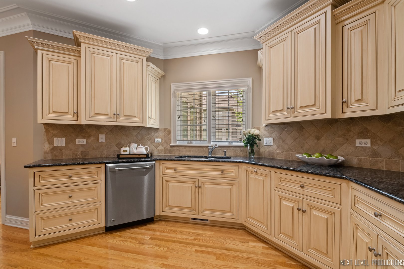 3431 Keller Lane Naperville, IL 60565 - Photo 10 of 53