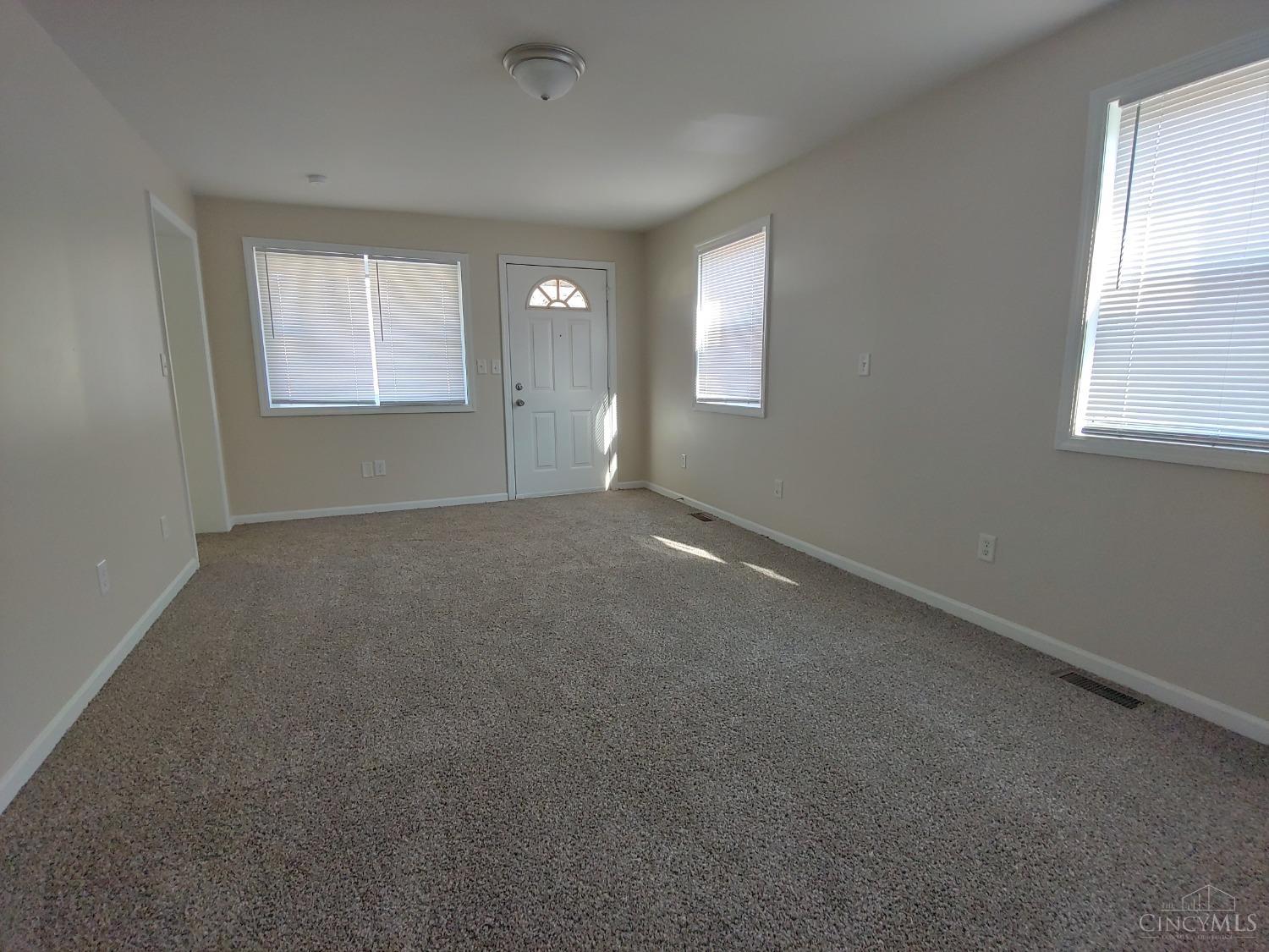 819 Fairborn Road Forest Park, OH 45240 - Photo 10 of 26