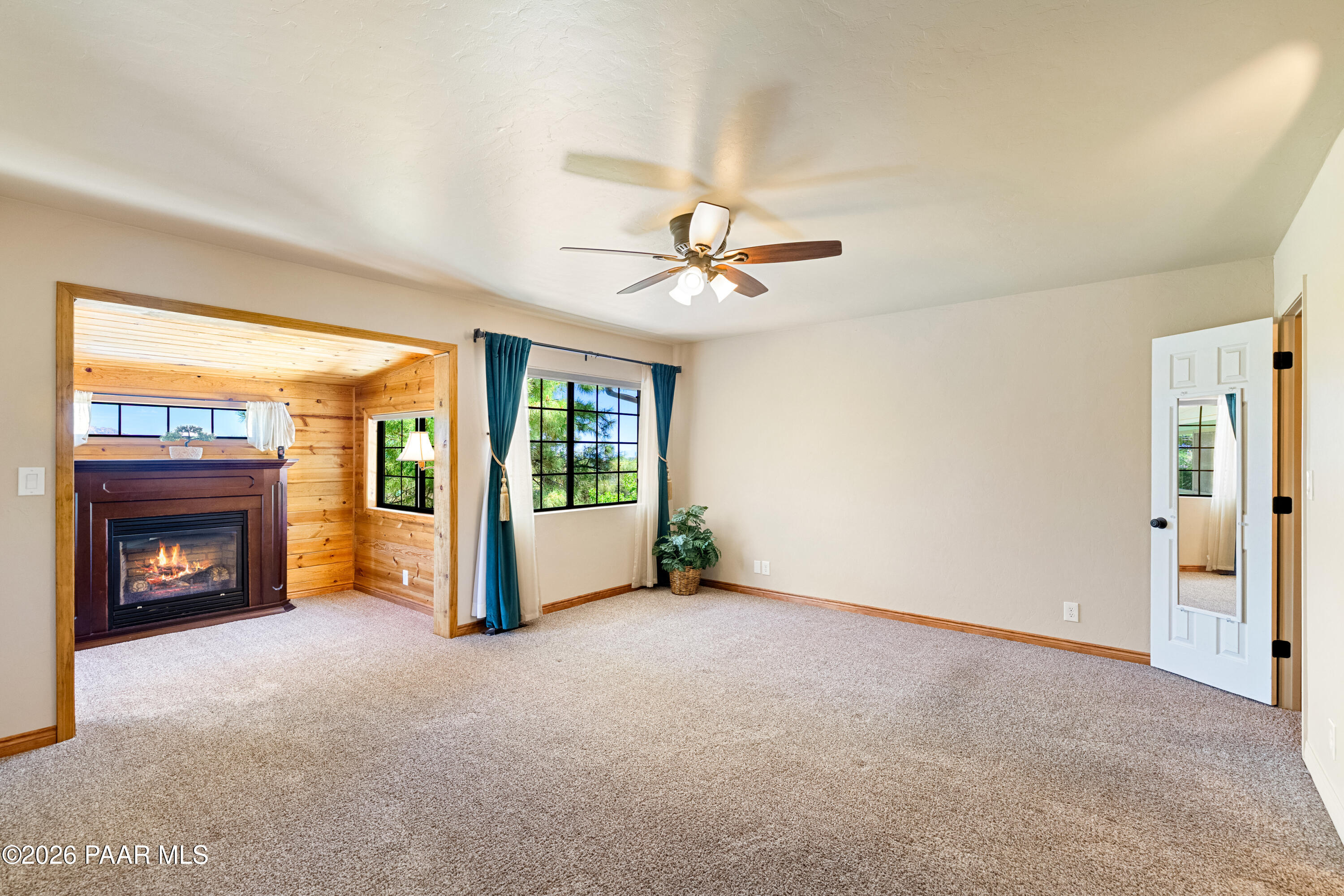 1289 Manzanita Hill Road Prescott, AZ 86303 - Photo 25 of 64 Master Bedroom