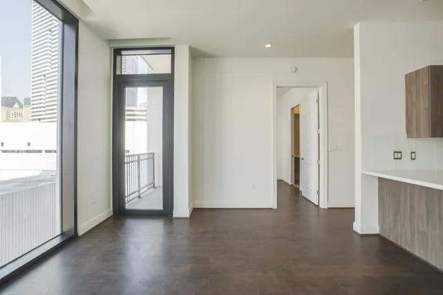 $399,000 | 1211 Caroline Street, Unit 1008, Houston, TX 77002