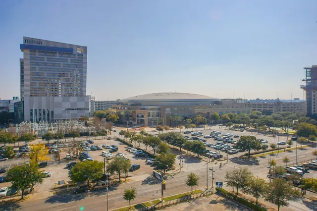 $399,000 | 1211 Caroline Street, Unit 1008, Houston, TX 77002