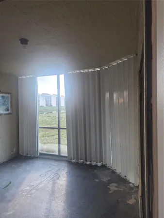 $215,000 | 3252 Foxcroft Road, Unit 113, Miramar, FL 33025