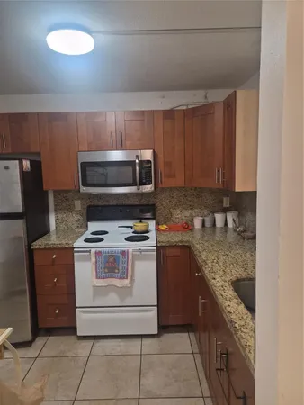 $215,000 | 3252 Foxcroft Road, Unit 113, Miramar, FL 33025
