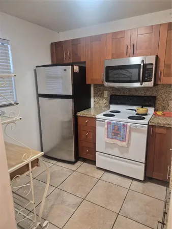 $215,000 | 3252 Foxcroft Road, Unit 113, Miramar, FL 33025