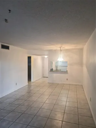 $215,000 | 3252 Foxcroft Road, Unit 113, Miramar, FL 33025