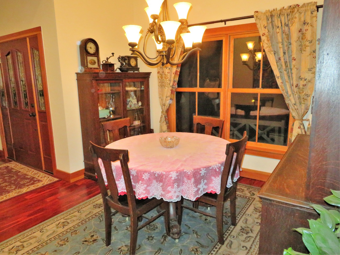 35 Watcha Path Edgartown, MA 02539 - Photo 21 of 44 Well lit Dining room .