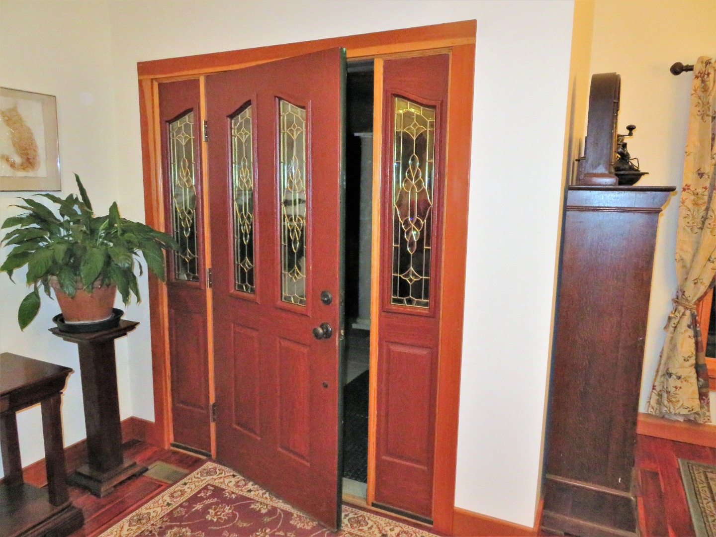35 Watcha Path Edgartown, MA 02539 - Photo 22 of 44 Main Entrance from interior.