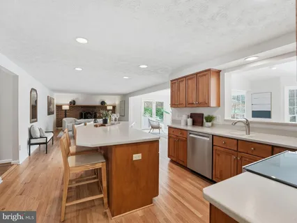 $965,000 | 7752 Gamid Drive, Springfield, VA 22153