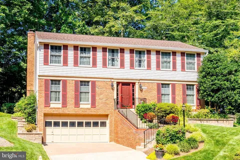 $965,000 | 7752 Gamid Drive, Springfield, VA 22153