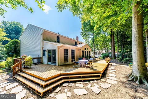 $965,000 | 7752 Gamid Drive, Springfield, VA 22153