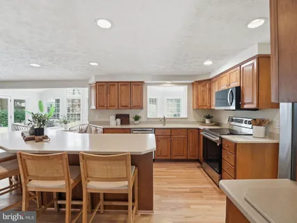 $965,000 | 7752 Gamid Drive, Springfield, VA 22153