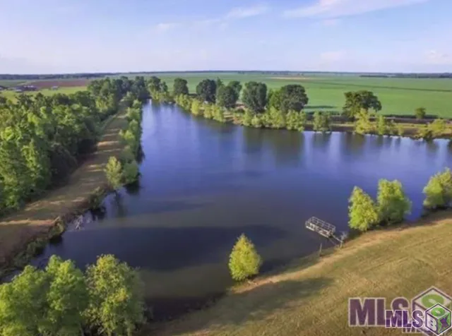 $489,000 | 4900 Bueche Road, Port Allen, LA 70767