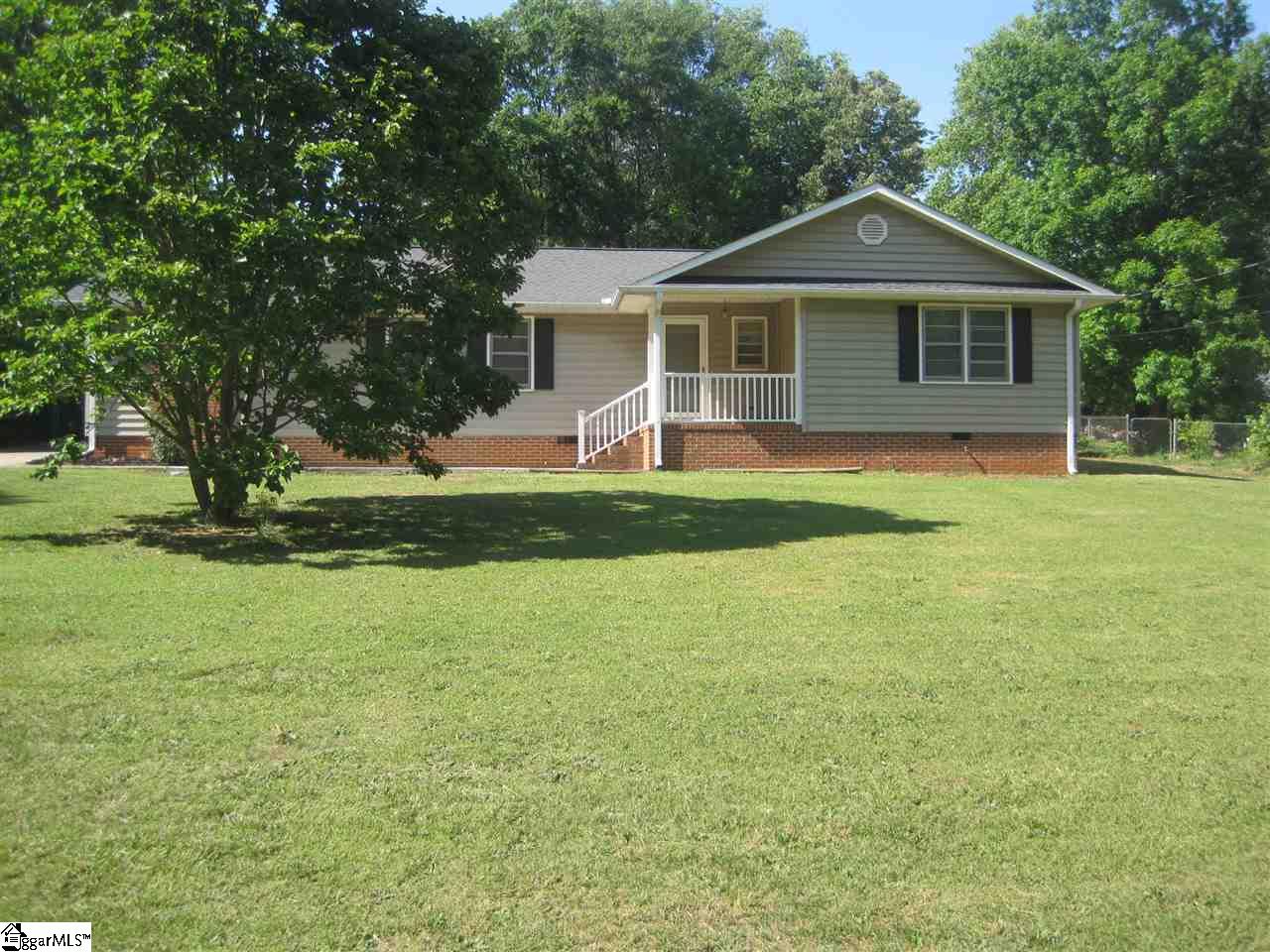 302 Timberlane Road Greer, SC 29651 - Photo 1 of 19 Gallery Image 1