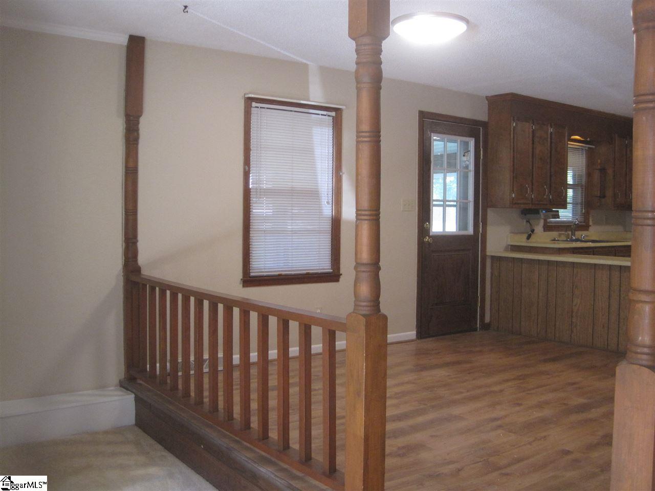 302 Timberlane Road Greer, SC 29651 - Photo 7 of 19 Gallery Image 7