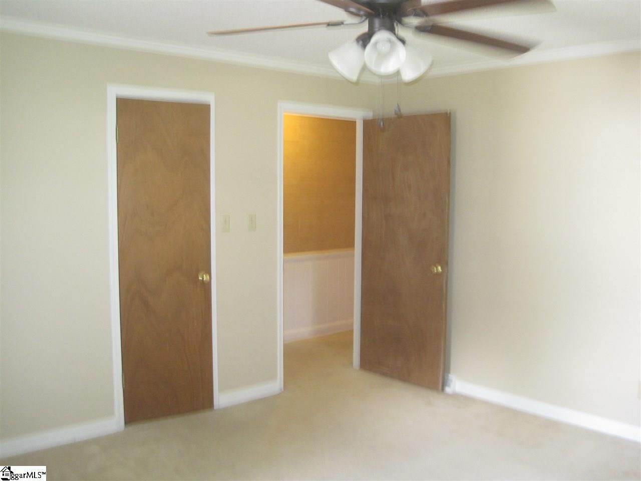 302 Timberlane Road Greer, SC 29651 - Photo 8 of 19 Gallery Image 8