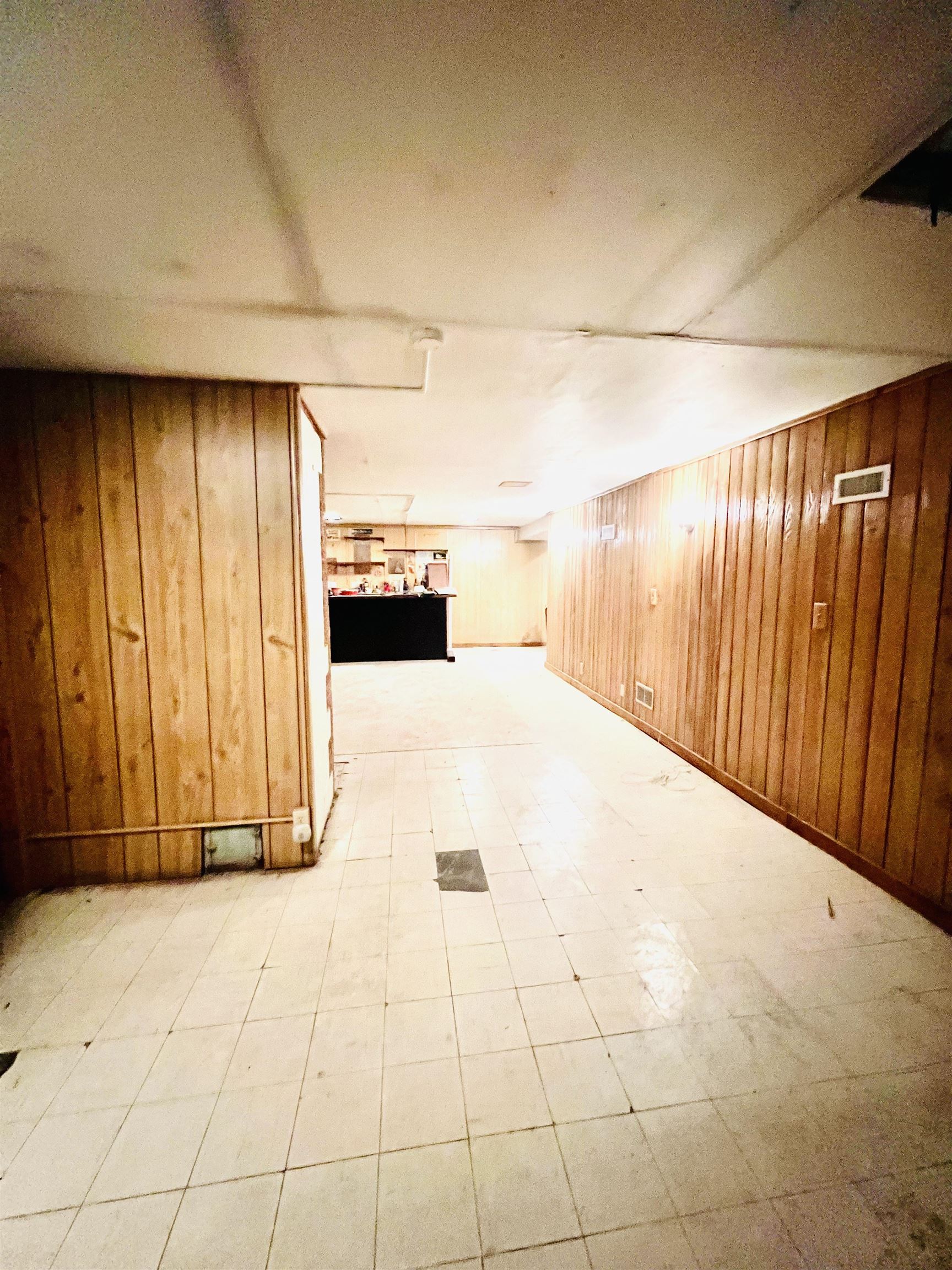 2908 Fairmount Street Wichita, KS 67220 - Photo 30 of 36