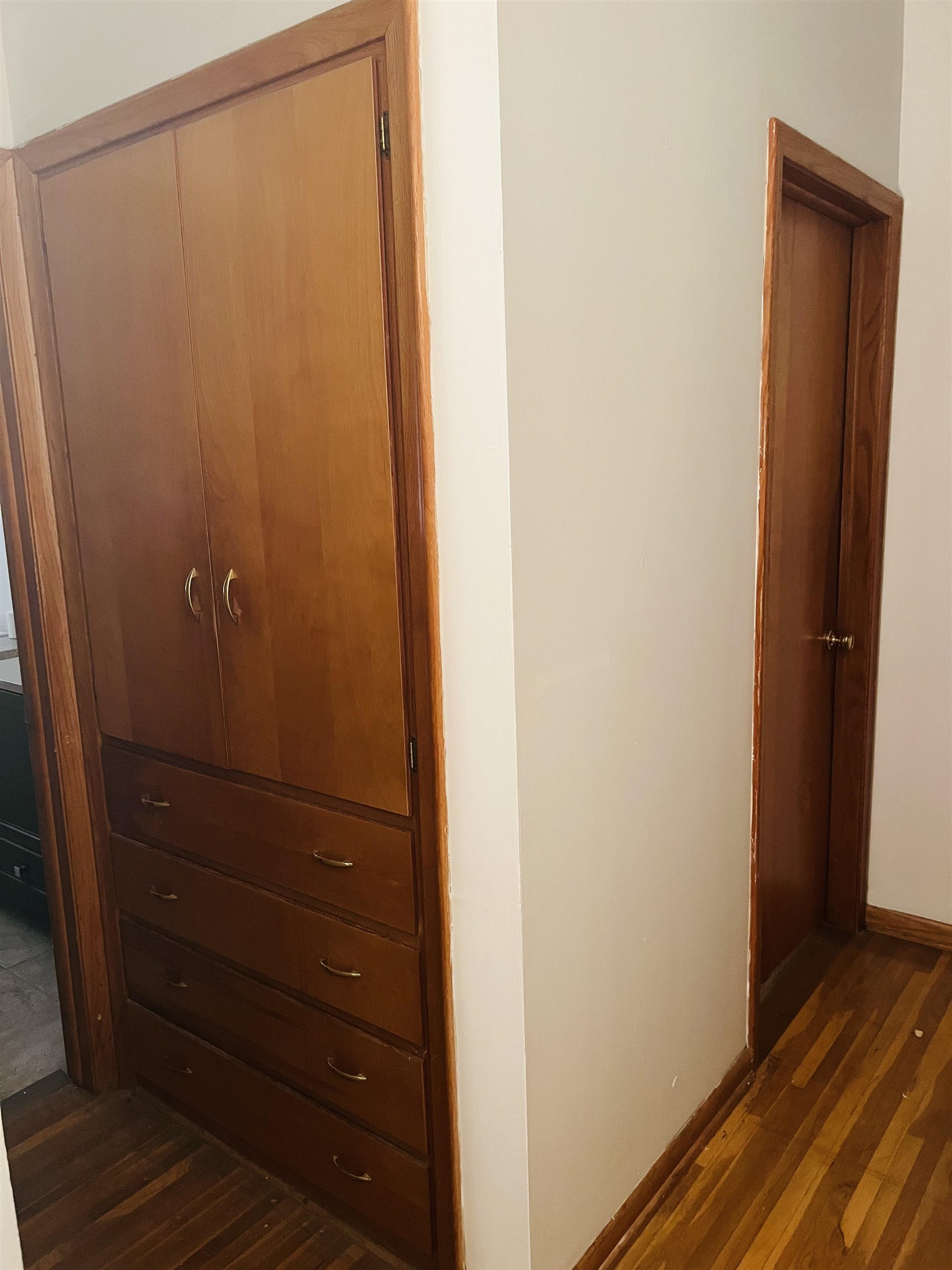 2908 Fairmount Street Wichita, KS 67220 - Photo 9 of 36