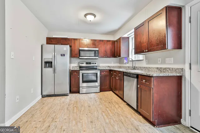 $315,000 | 125 Joy Springs Court, Senoia, GA 30276