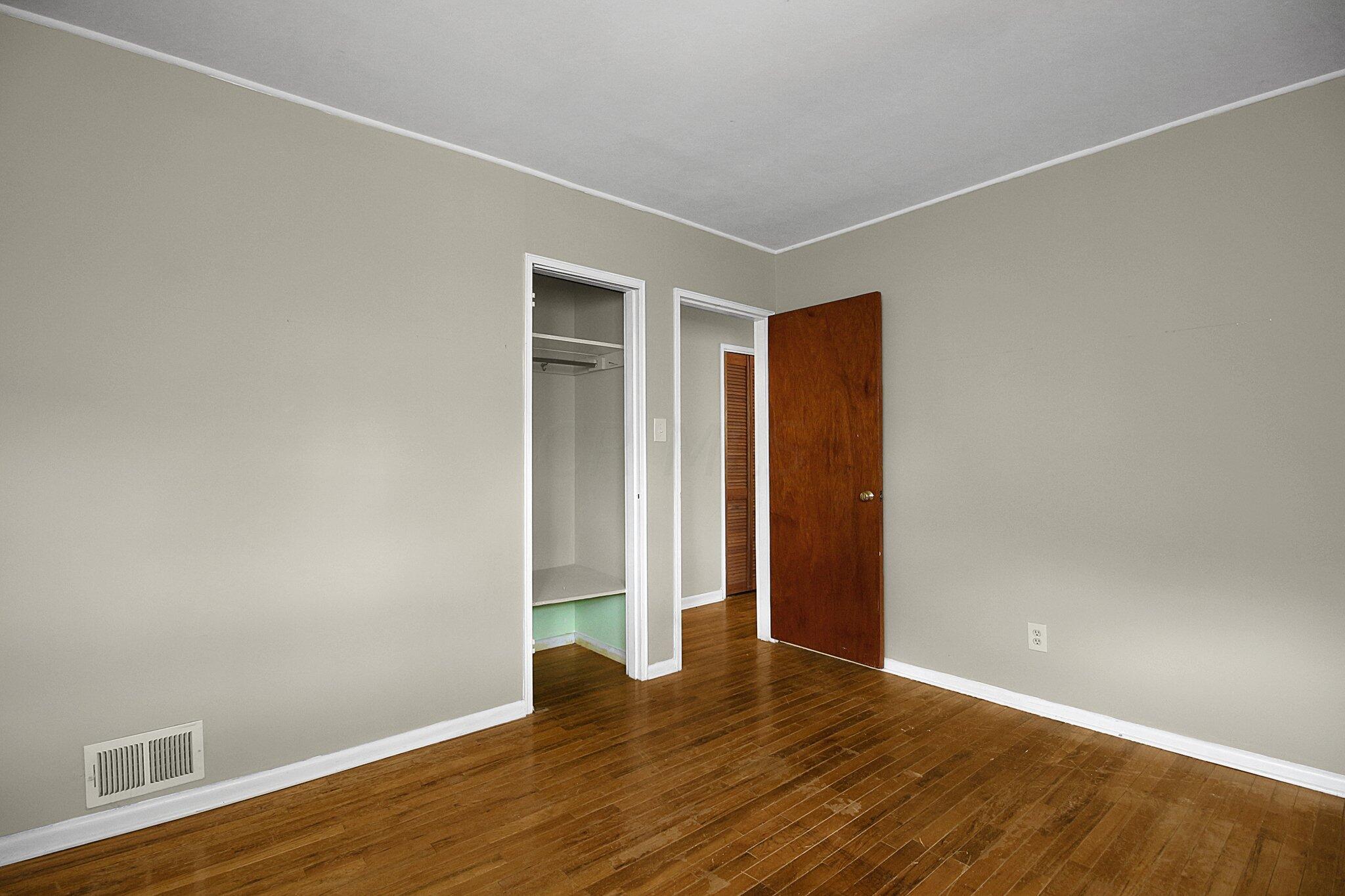 1148 Lockwood Road Columbus, OH 43227 - Photo 12 of 26 Bedroom 2