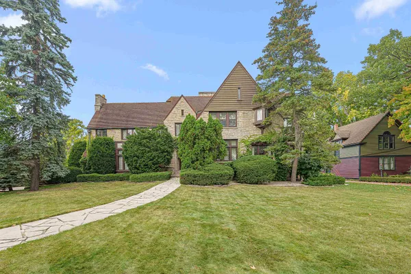 $649,900 | 187 East Division Street, Fond du Lac, WI 54935