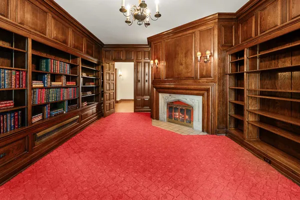 $649,900 | 187 East Division Street, Fond du Lac, WI 54935
