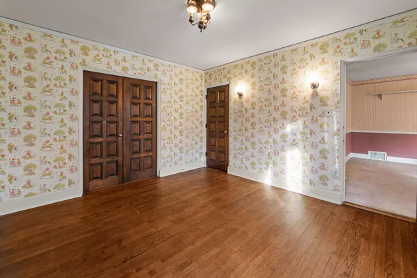 $649,900 | 187 East Division Street, Fond du Lac, WI 54935