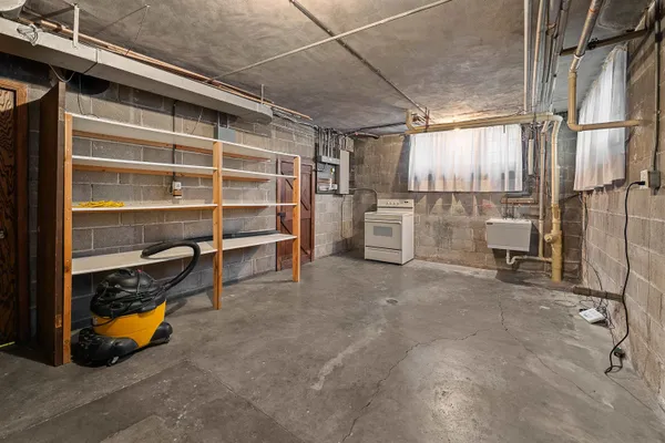 $649,900 | 187 East Division Street, Fond du Lac, WI 54935