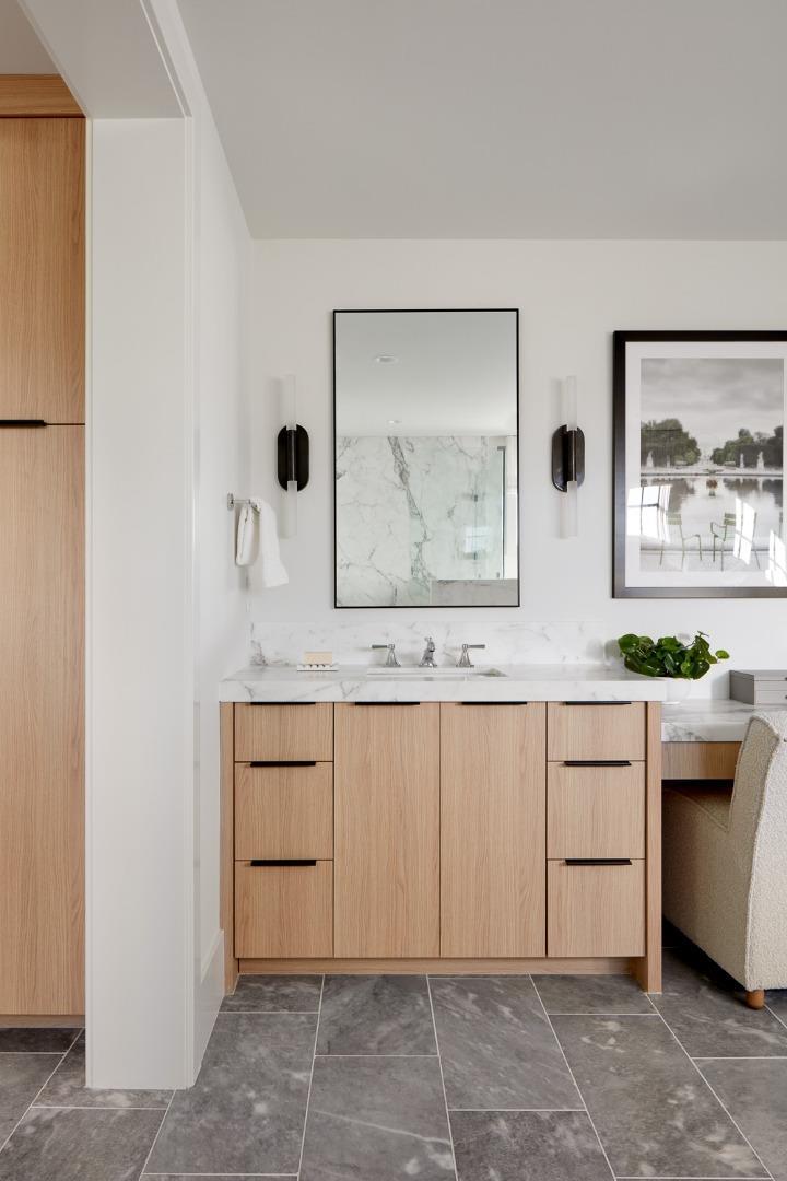 2080 Cully Place San Jose, CA 95124 - Photo 11 of 34 a view of cabinets and window