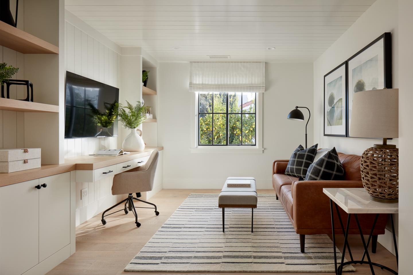 2080 Cully Place San Jose, CA 95124 - Photo 24 of 34 a workspace with furniture