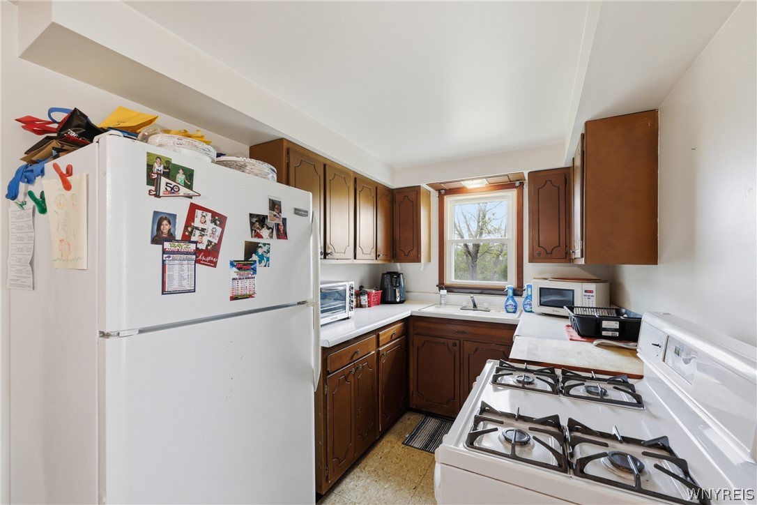 68 East Center Road West Seneca, NY 14224 - Photo 17 of 25