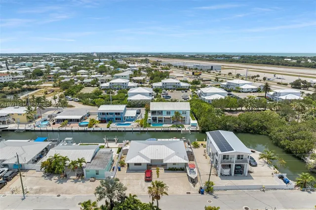 $698,000 | 427 89th Street Ocean, Marathon, FL 33050