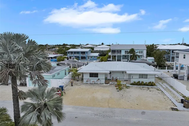 $698,000 | 427 89th Street Ocean, Marathon, FL 33050