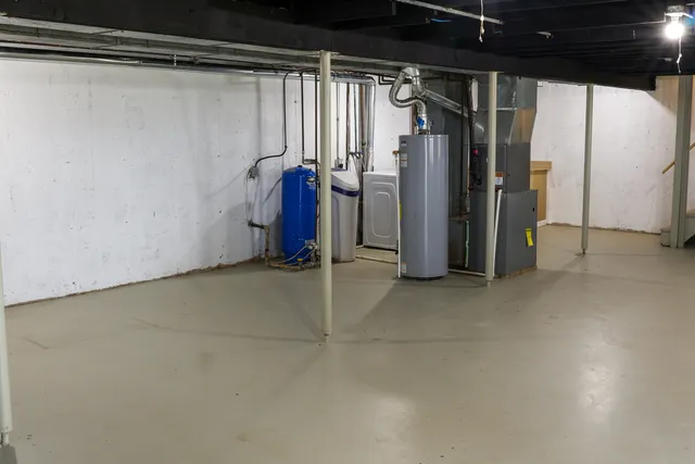 a view of a storage & utility room