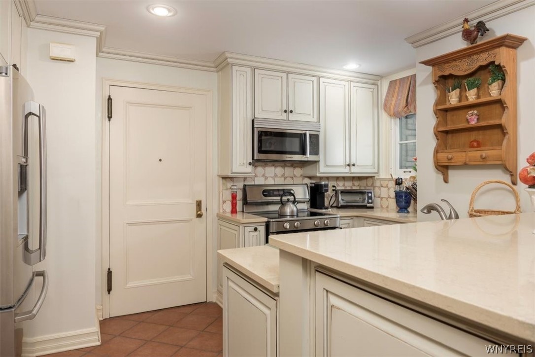 33 Gates Circle, Unit 2B Buffalo, NY 14222 - Photo 12 of 23