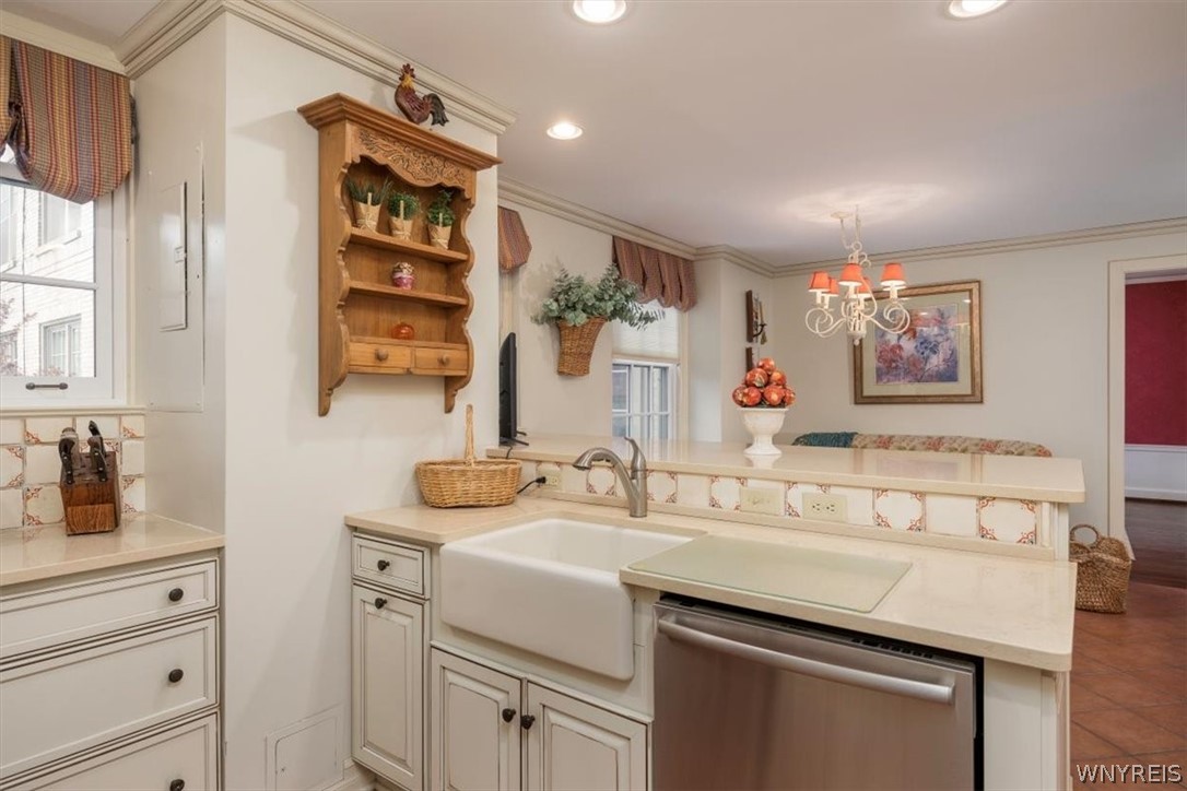 33 Gates Circle, Unit 2B Buffalo, NY 14222 - Photo 14 of 23