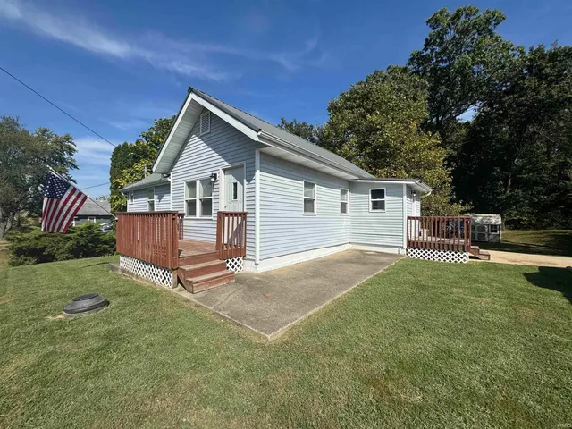 $169,900 | 1119 South 1st Street, Dugger, IN 47848
