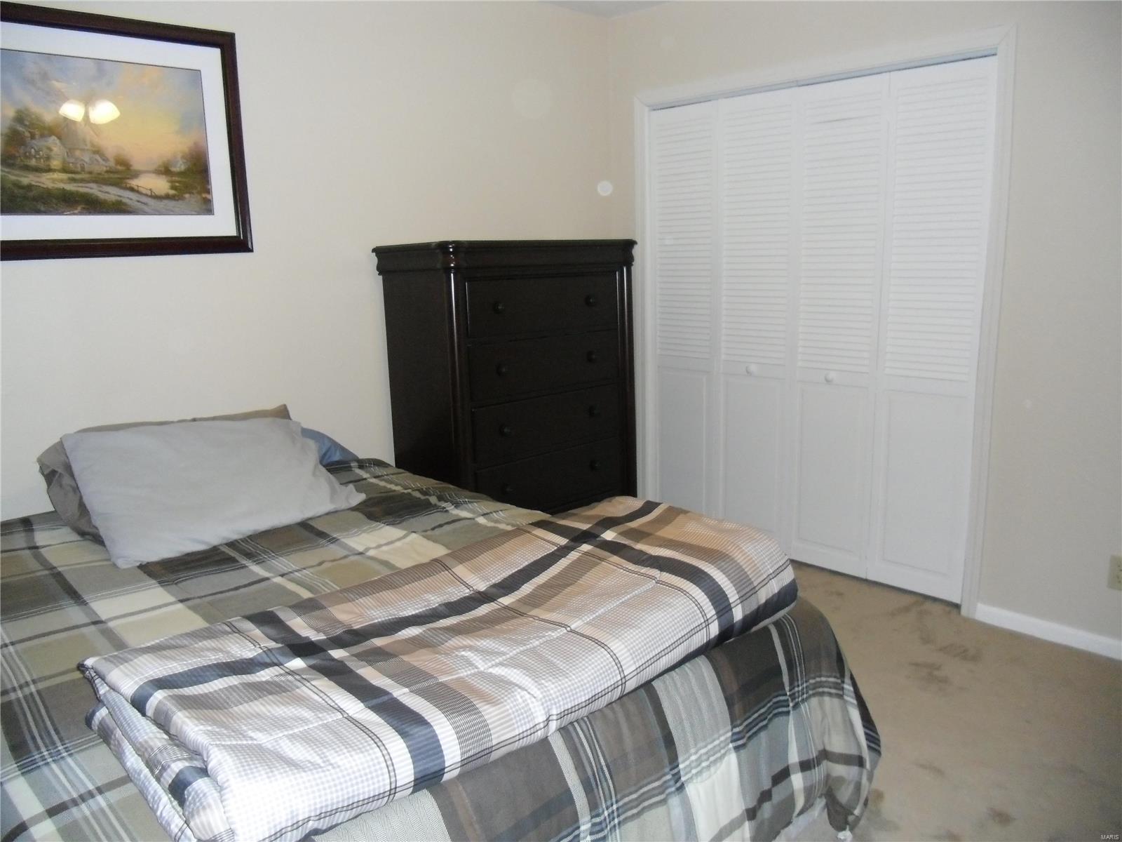 5764 Old Alton Road Granite City, IL 62040 - Photo 18 of 27 Gallery Image 18