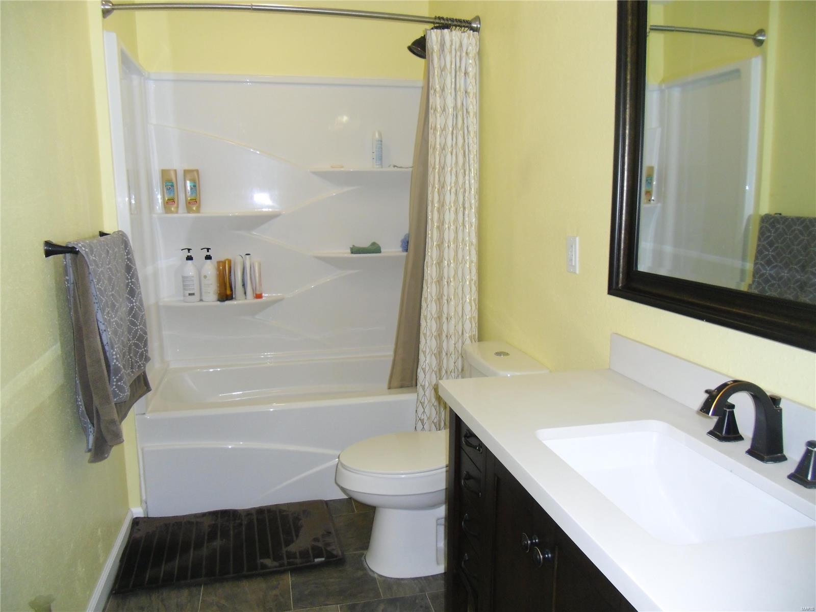 5764 Old Alton Road Granite City, IL 62040 - Photo 19 of 27 Gallery Image 19